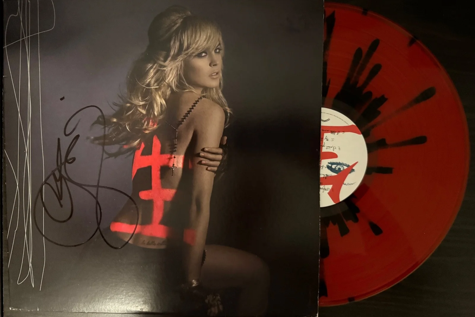 Lindsay Lohan signed A Little More Personal (Raw) 12" lp album COLOR VINYL, изображение 2