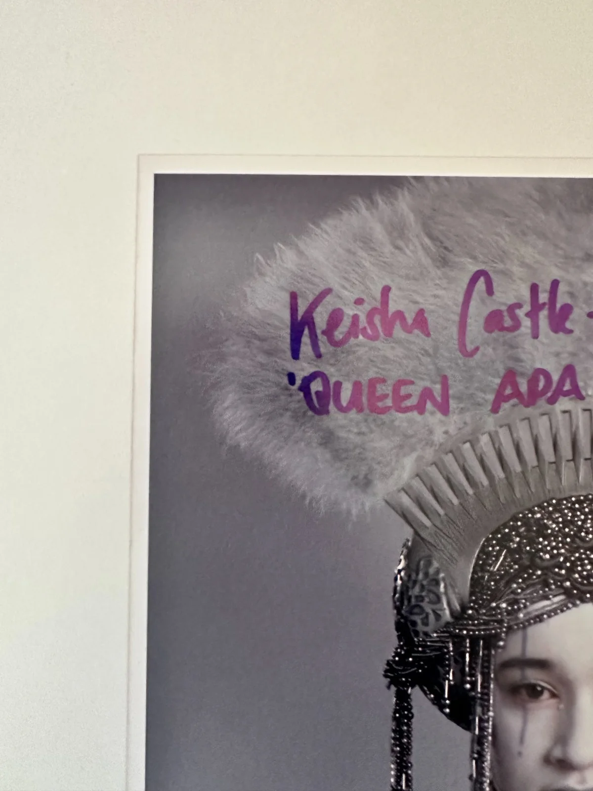Keisha Castle-Hughes — Keisha Castle-Hughes Signed OPX 8x10 Star Wars EpIII Queen Apailana Autograph, изображение 2