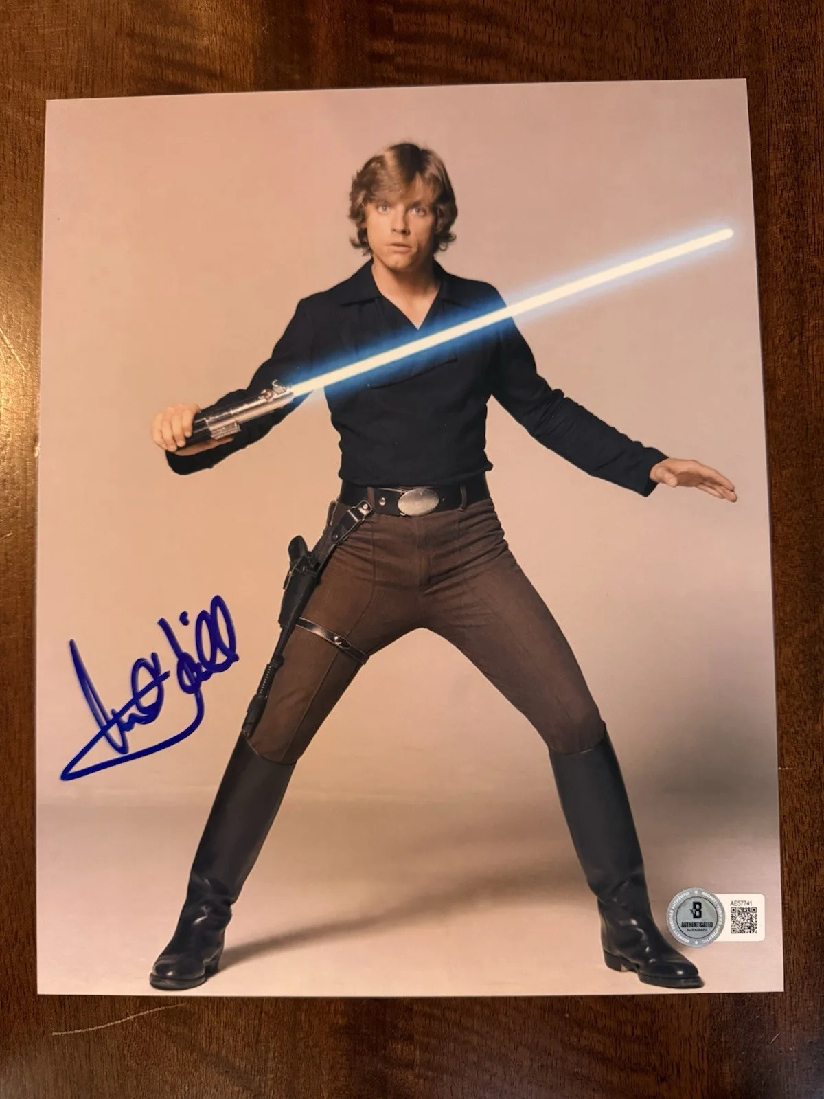 Mark Hamill — MARK HAMILL HAND SIGNED STAR WARS AUTOGRAPH 8x10 COLOR RARE BECKETT COA LUKE, image 2