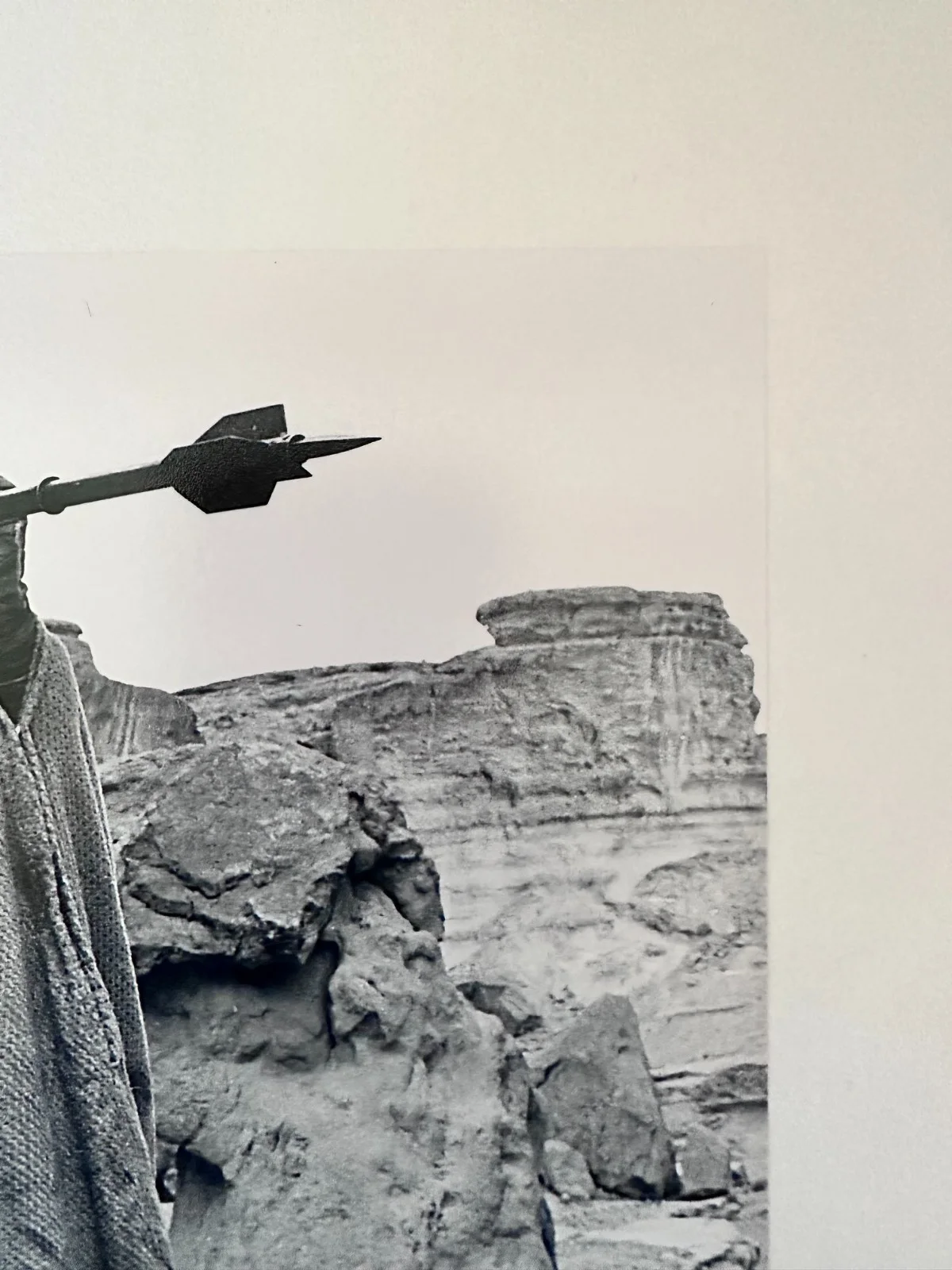 Bob Spiker — Tusken Raider Dual-Signed TOPPS 8x10 Star Wars EpIV Autograph Spiker & Fernandes, image 3