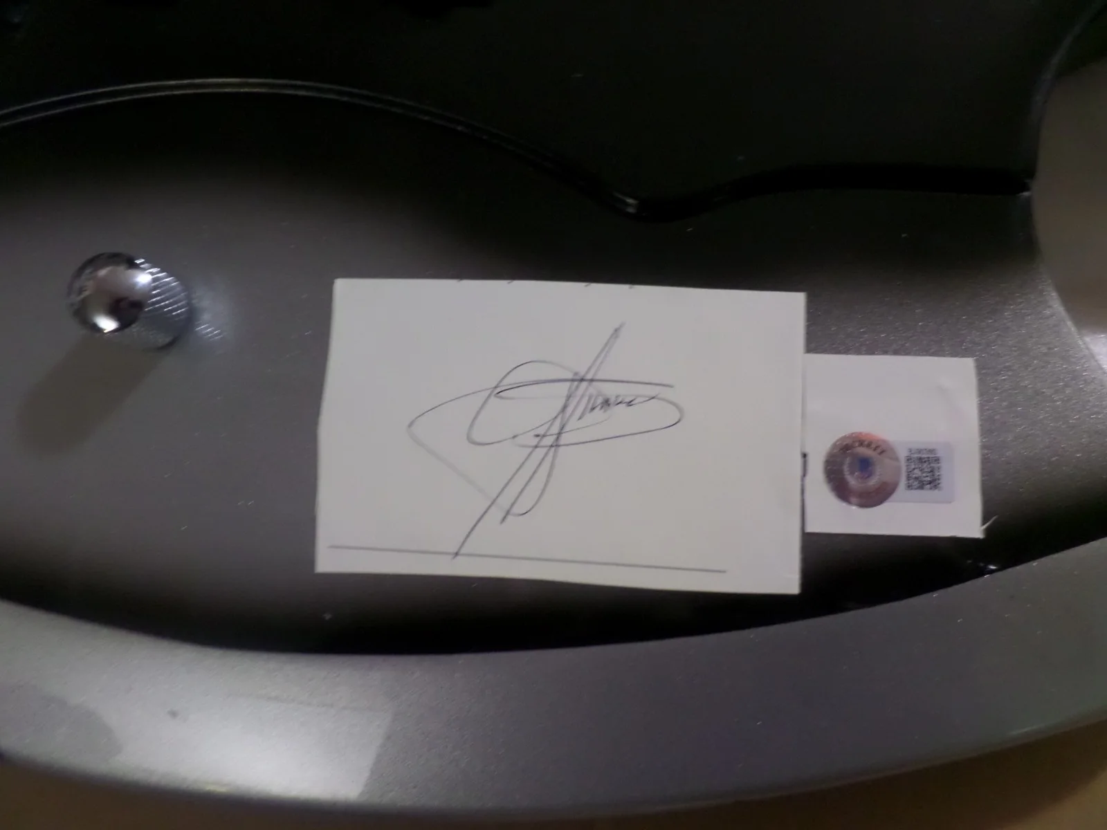 GENE SIMMONS KISS AXE 6 String GUITAR Demon Signed cut from book Beckett COA, изображение 2
