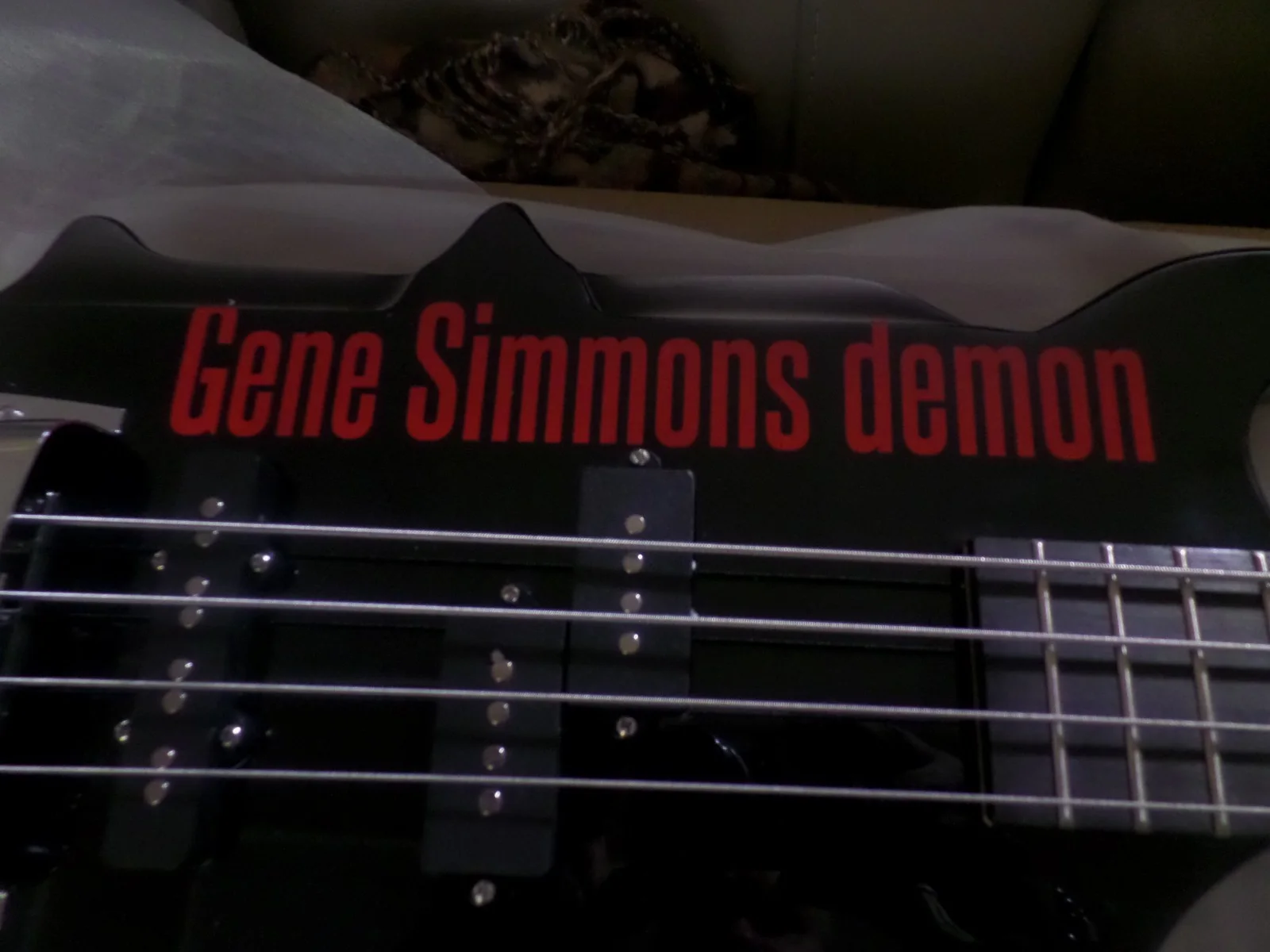 GENE SIMMONS KISS AXE 6 String GUITAR Demon Signed cut from book Beckett COA, изображение 3