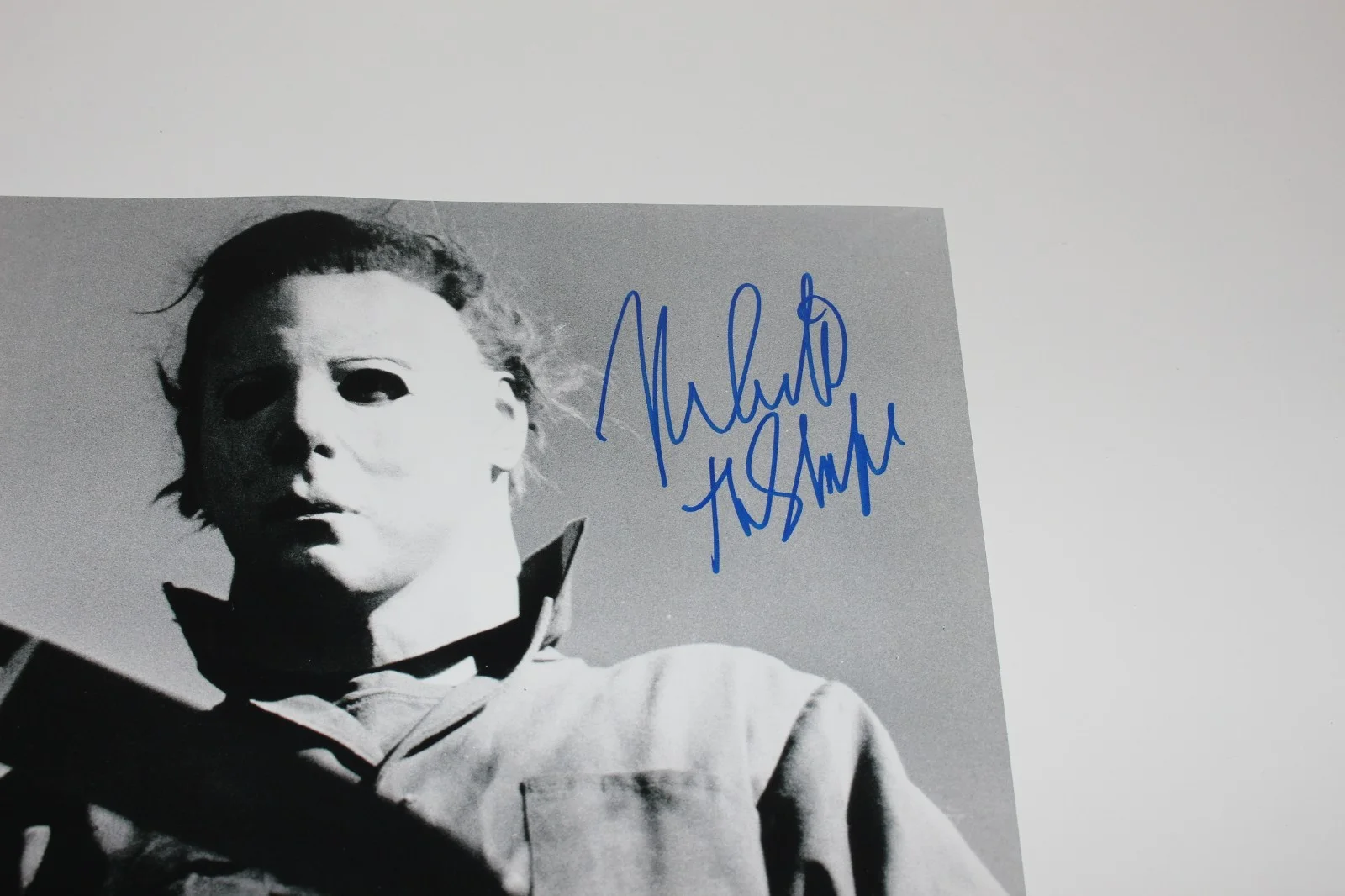 Nick Castle — NICK CASTLE SIGNED HALLOWEEN 11x14 MOVIE PHOTO 2 THE SHAPE HORROR BECKETT COA, изображение 5
