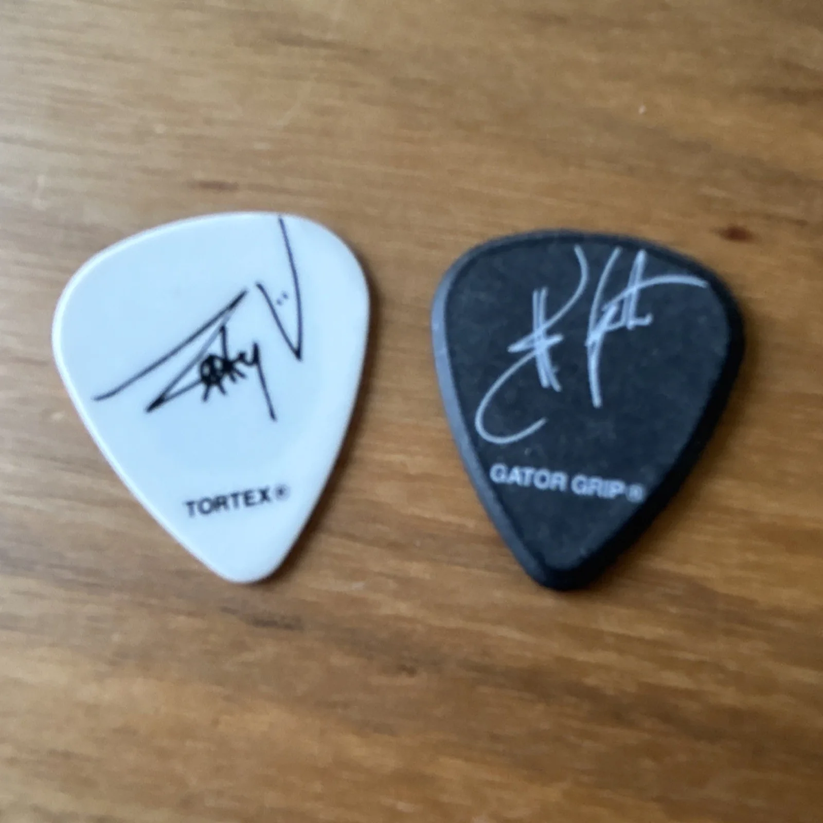 Synester Gates and Zacky Vengeance picks from Tulsa Oklahoma The Stage concert, изображение 3