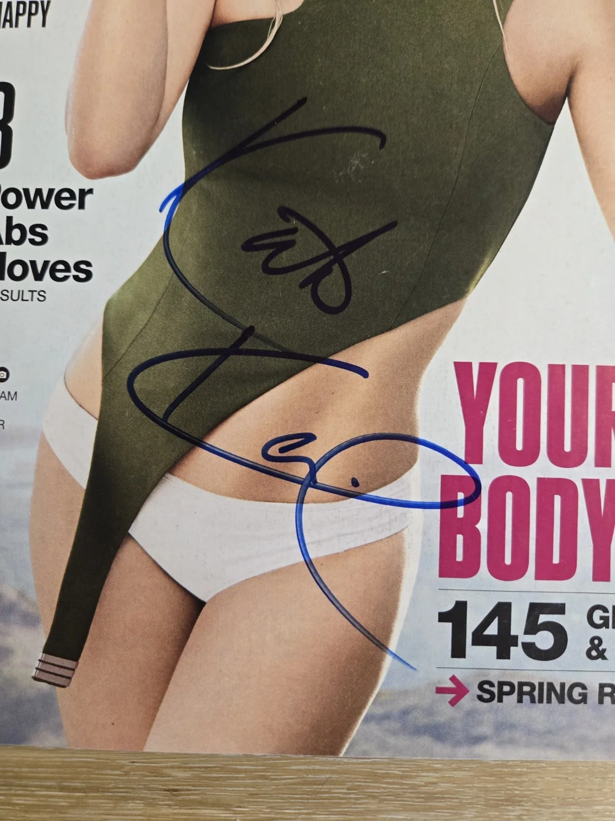 Kate Hudson Autographed Signed Self Magazine, image 2