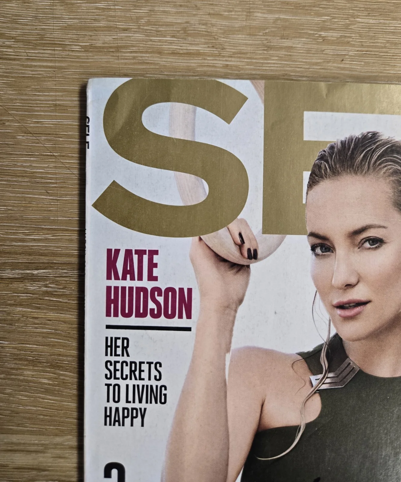 Kate Hudson Autographed Signed Self Magazine, image 3