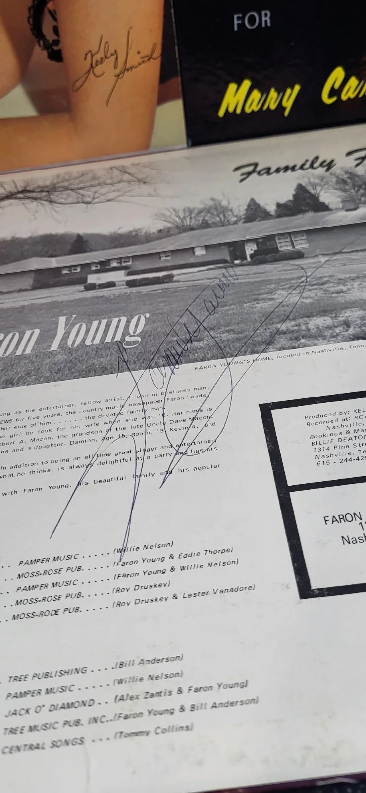 FARON YOUNG Autograph Signed 1970's Vinyl Record Lot Of 3 Great Shape !!!, изображение 2