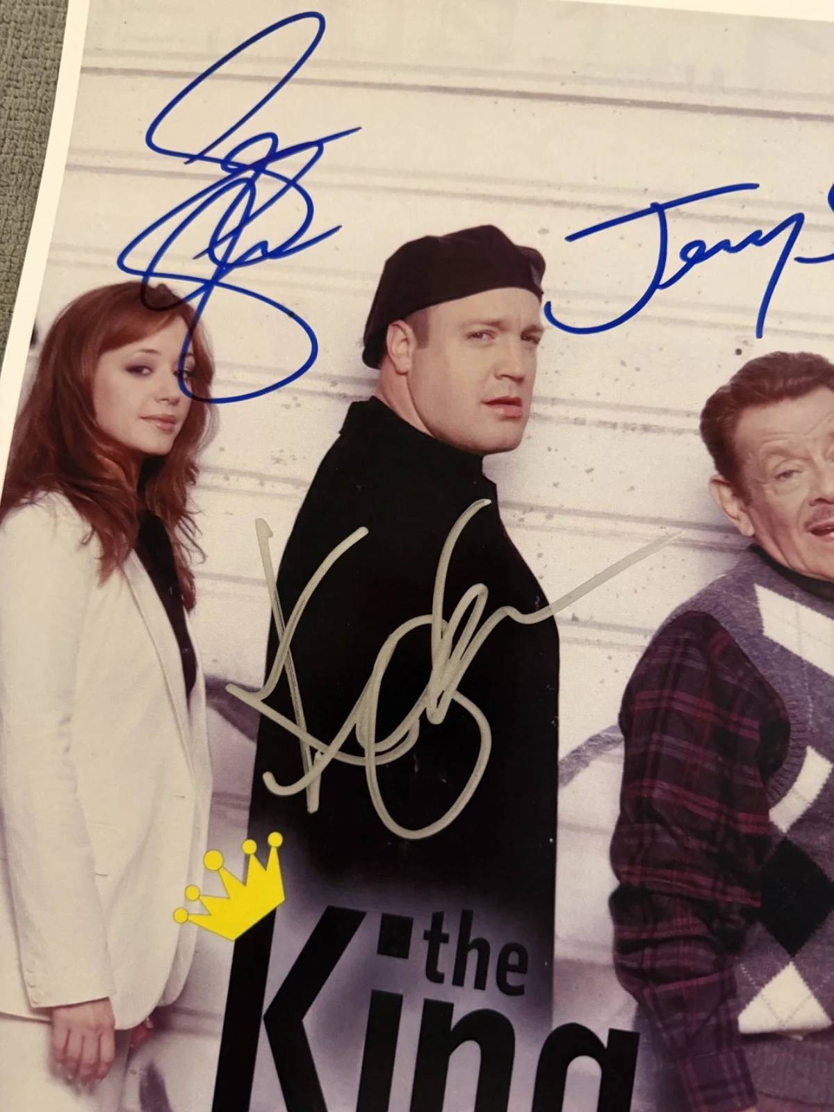Jerry Stiller, Kevin James, Leah Remini — King of Queens Poster 11x17 Signed by Kevin James Jerry Stiller Leah Remini COA, изображение 2
