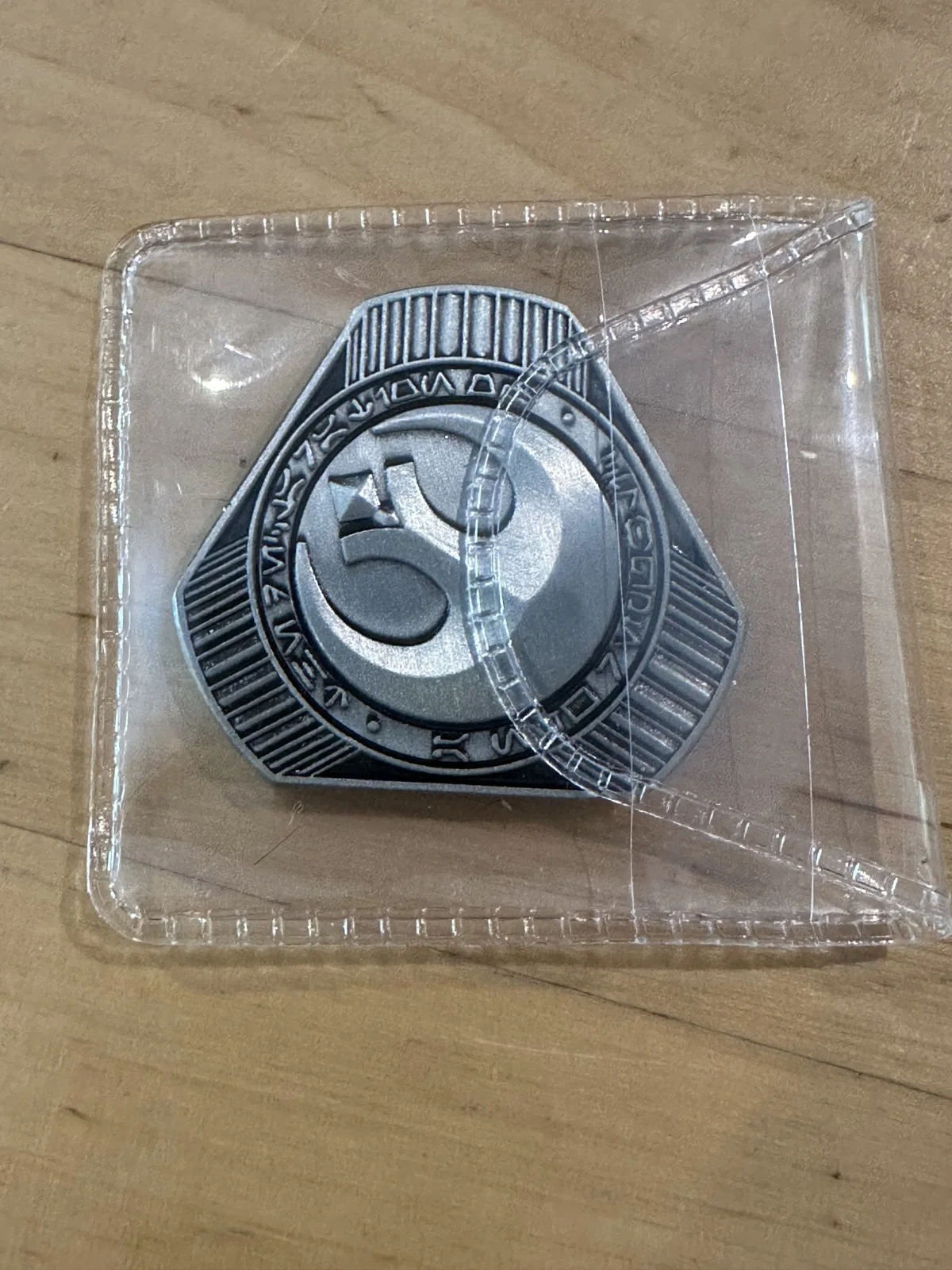 STAR WARS THE MANDALORIAN & GROGU UK FAN EVENT PROMO PROMOTIONAL COIN CREDIT, изображение 2