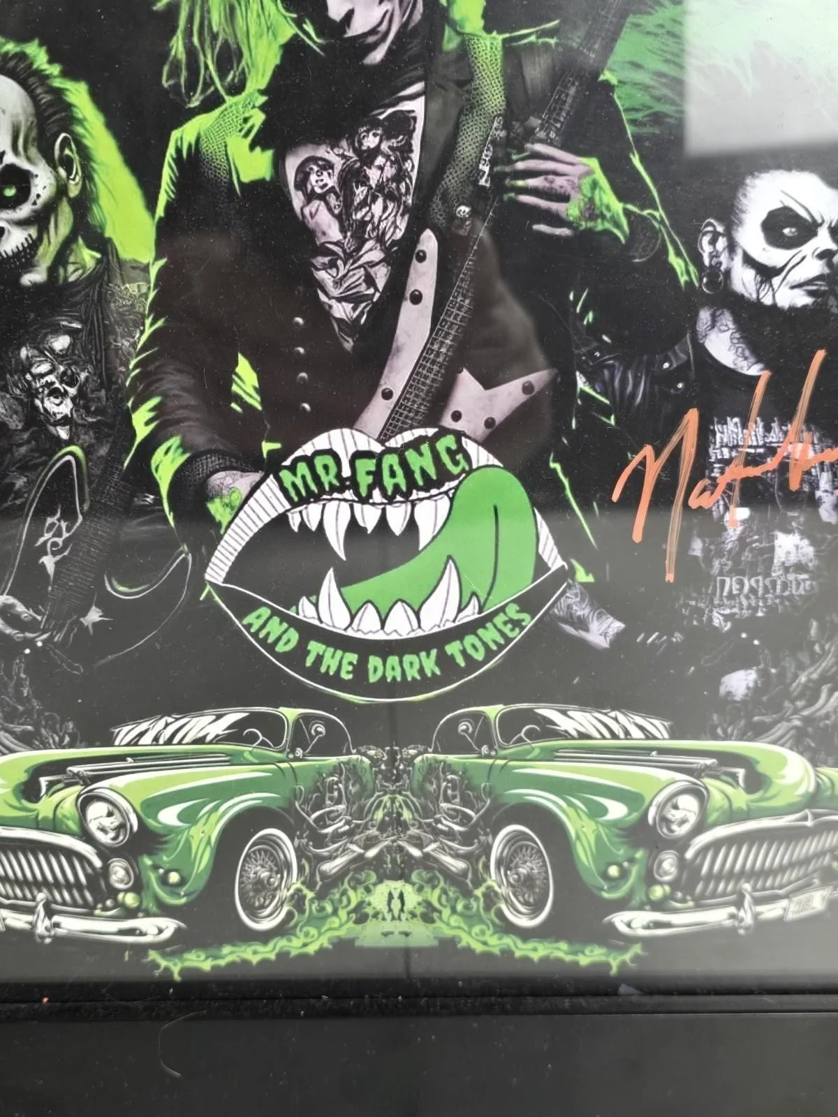 MR FANG AND THE DARK TONES - RARE SIGNED FRAMED POSTER Ghoulish Rock HALLOWEEN, изображение 4