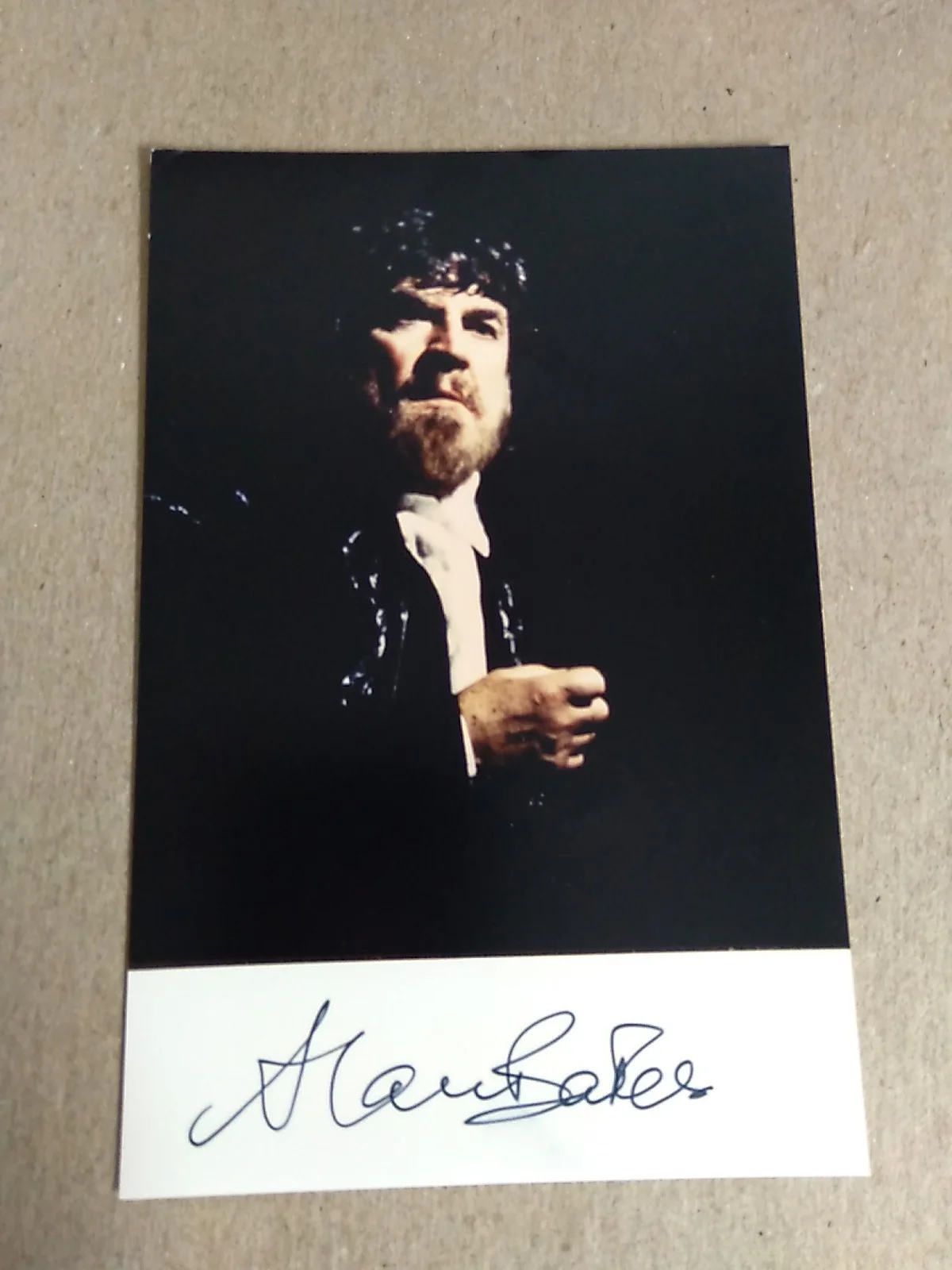 Foto autografada 6x4 do ator inglês de Alan Bates assinada, image 2