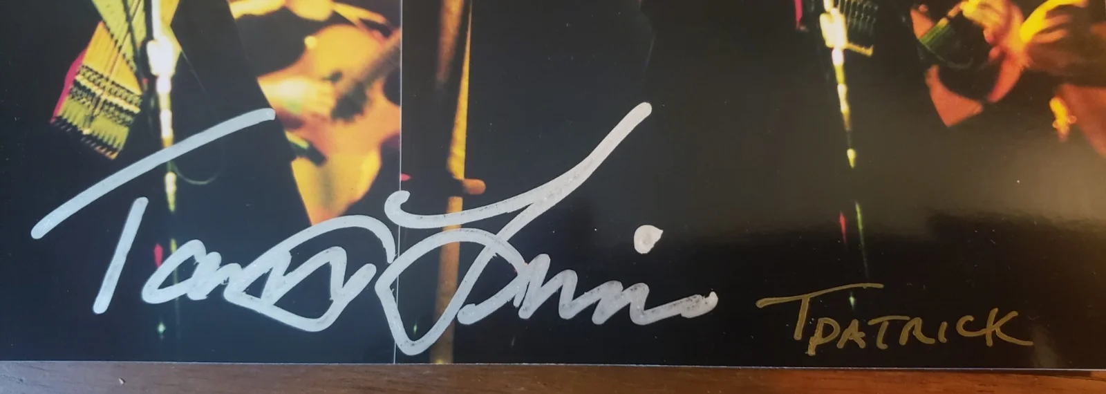 2000 Tony Levin Signed 7 x 10" Concert Photo King Crimson Peter Gabriel, image 2