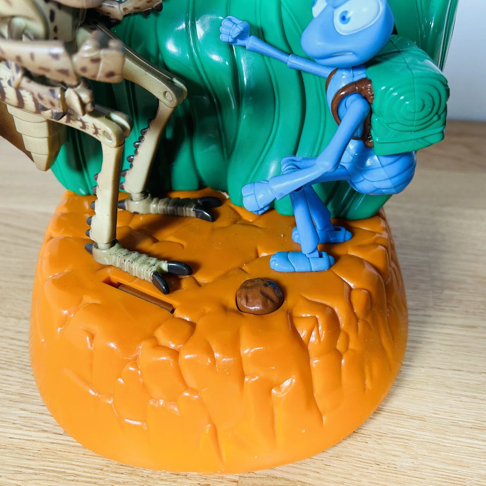 Disney Pixar A Bug's Life Hopper & Flik Electronic Talking Bank Thinkway Toys, image 4