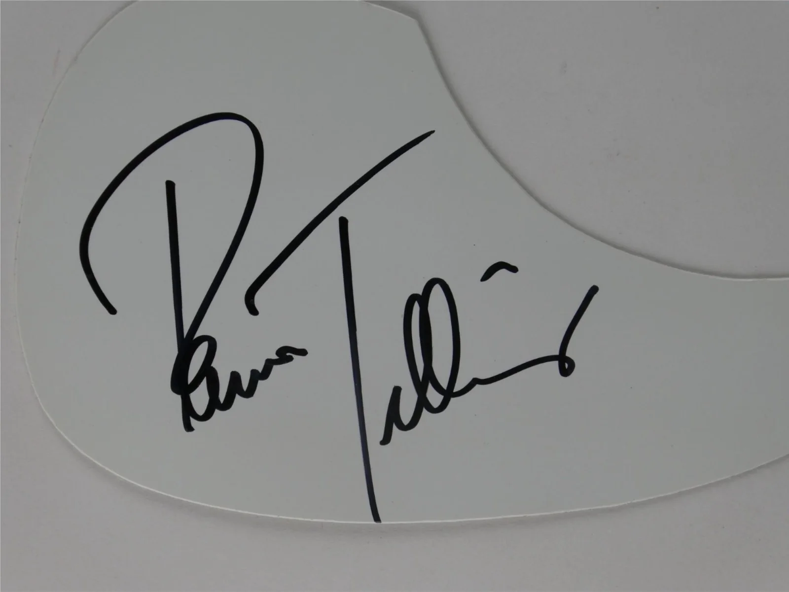 Pam Tillis Signed White Guitar Pickguard Autographed, image 2