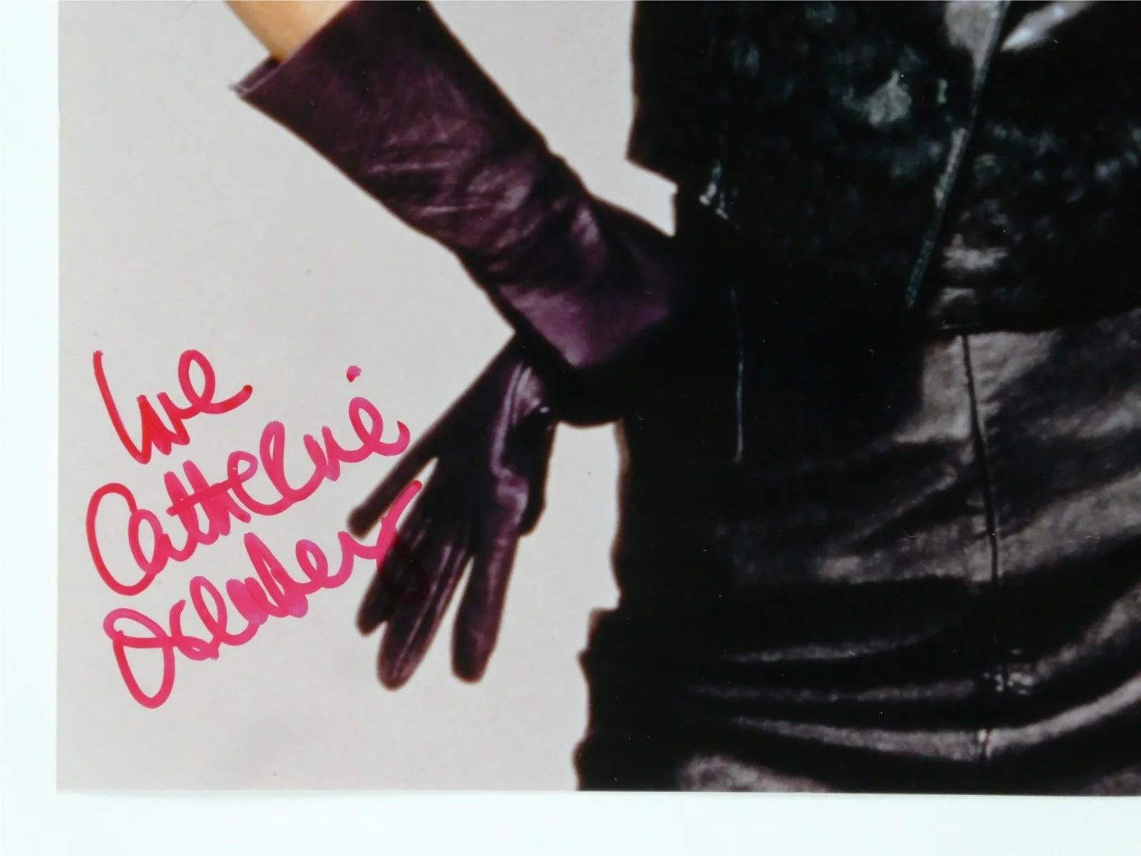 Catherine Oxenberg — Catherine Oxenberg Signed 8x10 Photo Autographed Dynasty, изображение 2