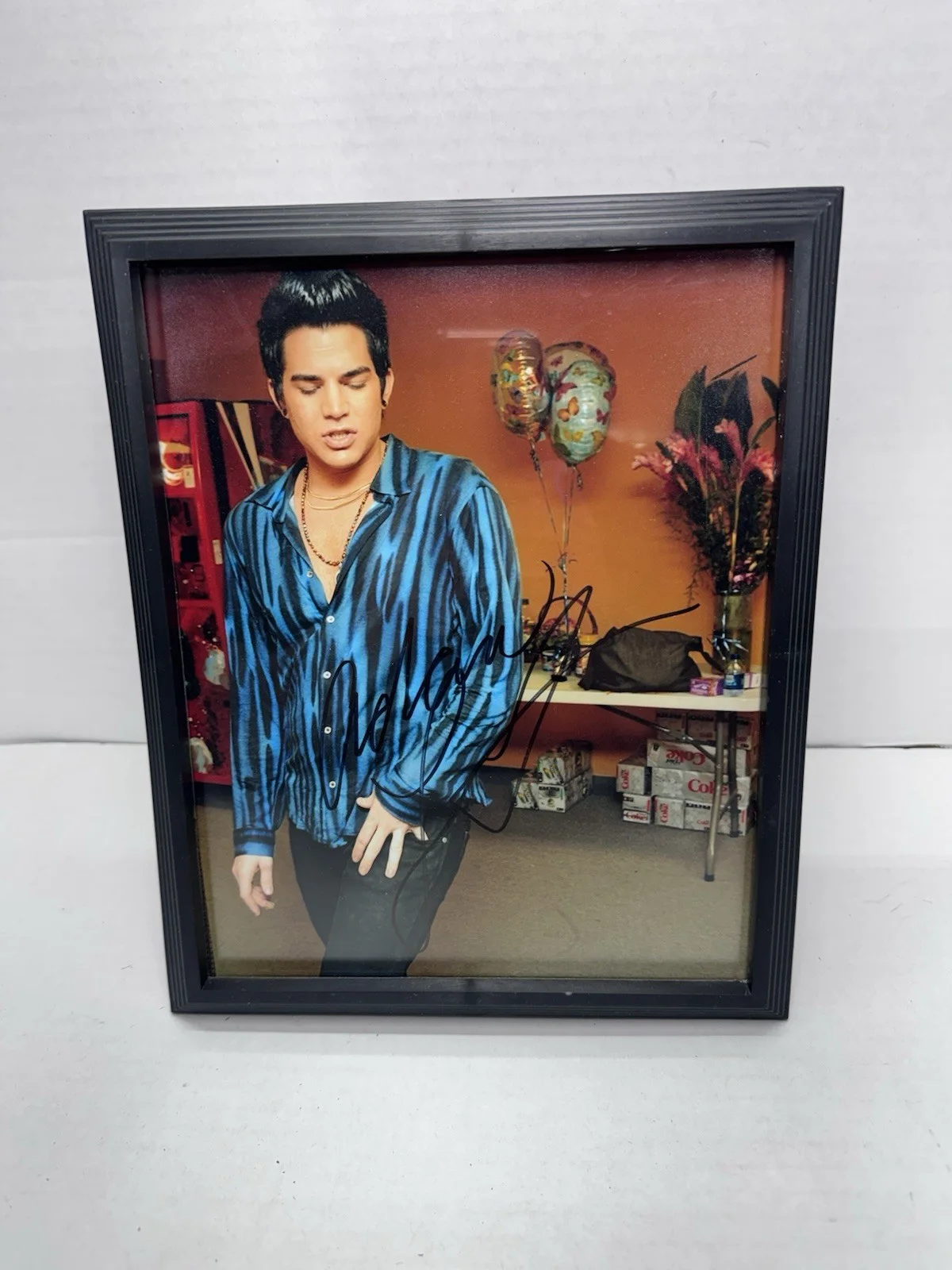 ADAM LAMBERT Signed Autographed 8x10 Photo AMERICAN IDOL & QUEEN, изображение 3