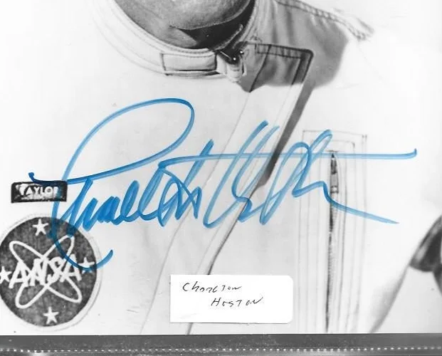 Original Hand Signed Charlton Heston autograph on 8 x 10 photo, image 2