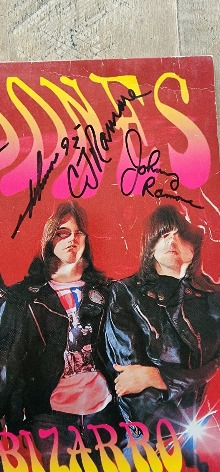 Ramones Mondo Bizarro Signed Record Cover Original Music Memorabilia, изображение 3