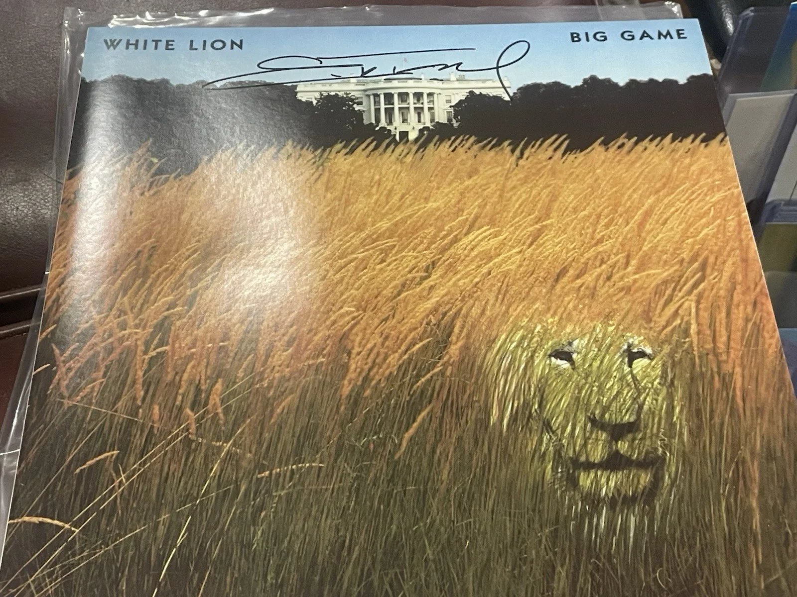 Mike Tramp White Lion Rare Signed Big Game Album ￼, изображение 2