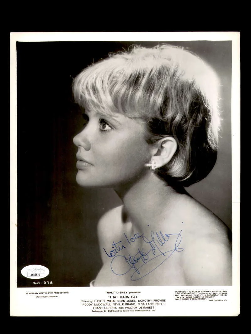 Hayley Mills — Hayley Mills JSA Coa Signed 8x10 Photograph That Darn Cat Autograph