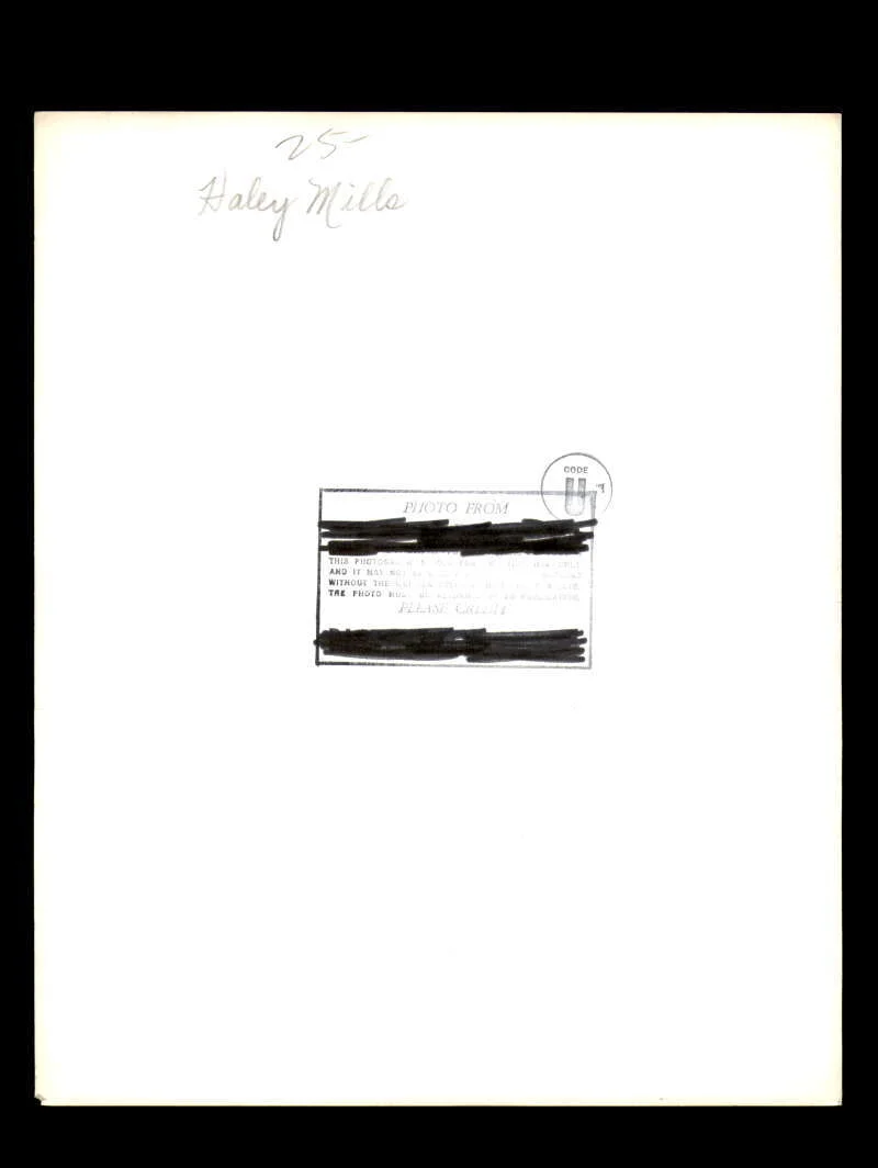 Hayley Mills — Hayley Mills JSA Coa Signed 8x10 Photograph That Darn Cat Autograph, изображение 2