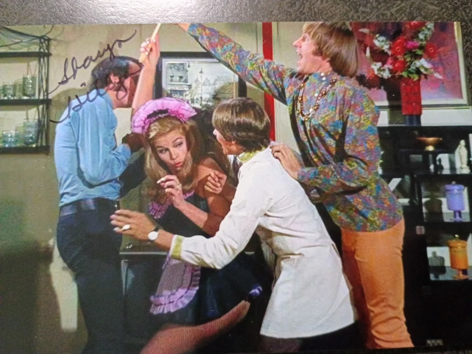 Sharyn Hillyer — Sharyn Hillyer Hand Signed Autograph 4X6 Photo - ACTRESS / STAR TREK & MONKEES