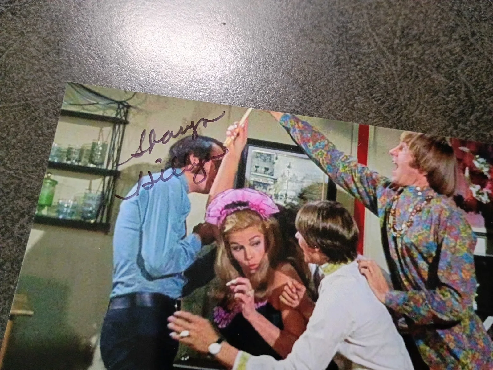 Sharyn Hillyer — Sharyn Hillyer Hand Signed Autograph 4X6 Photo - ACTRESS / STAR TREK & MONKEES, изображение 2