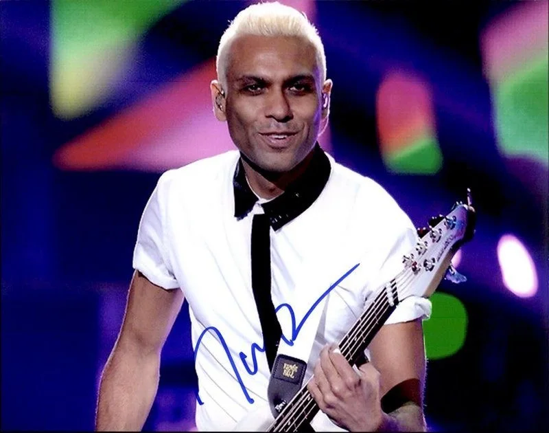 Tony Kanal — Tony Kanal No Doubt Authentic signed rock 8x10 photo W/Cert Autographed A16