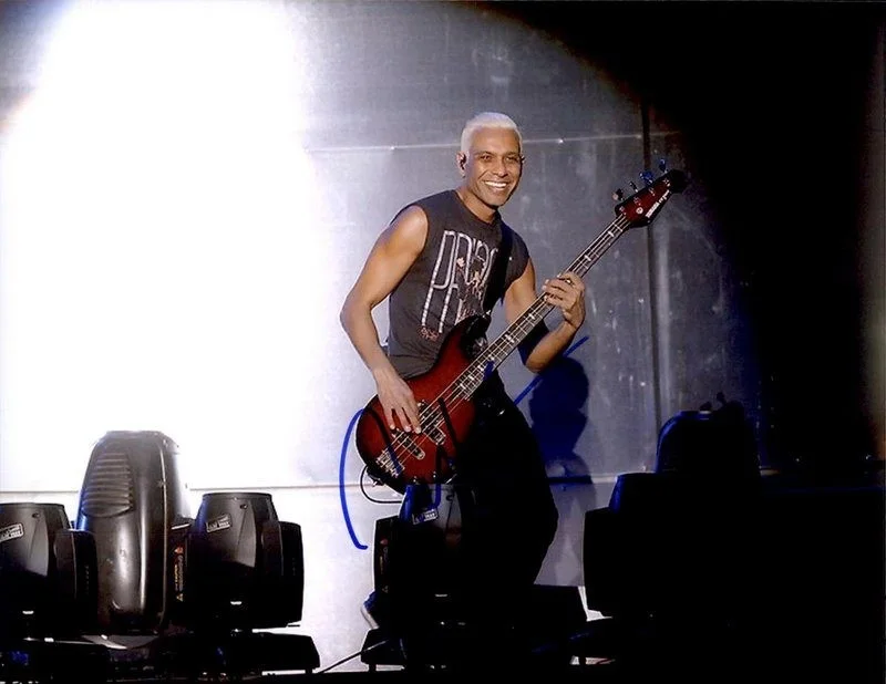 Tony Kanal — Tony Kanal No Doubt Authentic signed rock 8x10 photo W/Cert Autographed A18