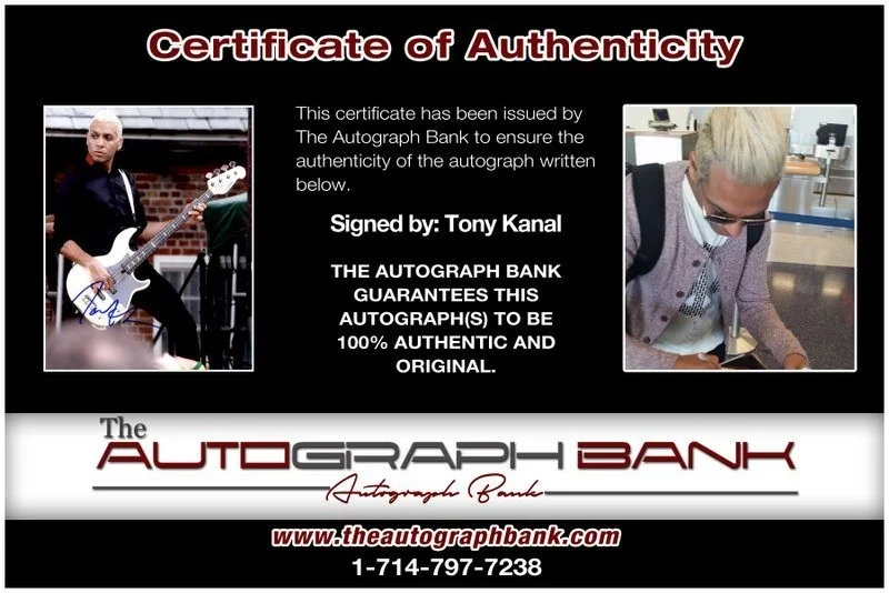 Tony Kanal — Tony Kanal No Doubt Authentic signed rock 8x10 photo W/Cert Autographed A21, изображение 2