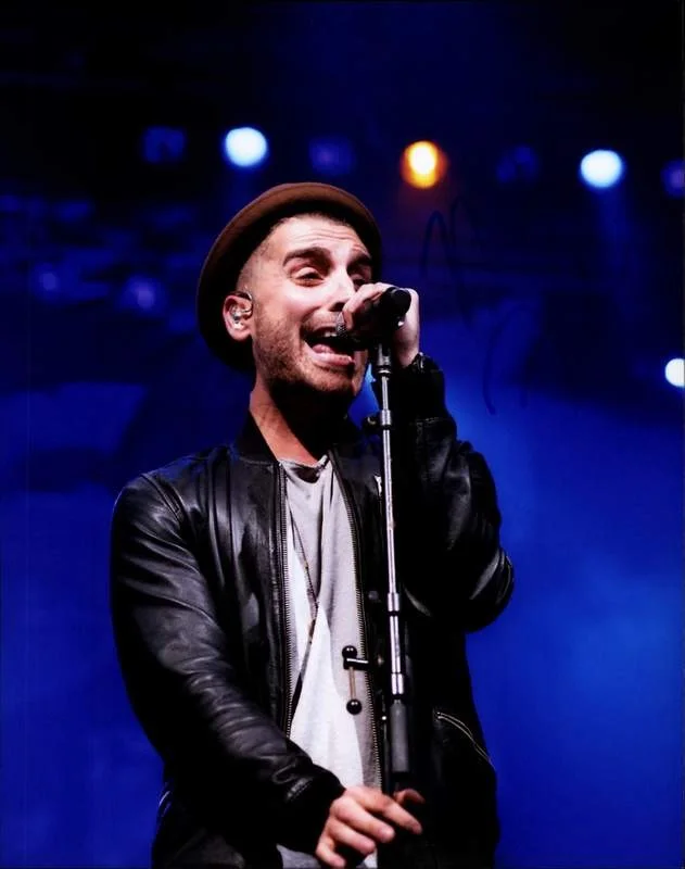 Nick Fradiani — Nick Fradiani authentic signed rock 8x10 photo W/Cert Autographed A00091