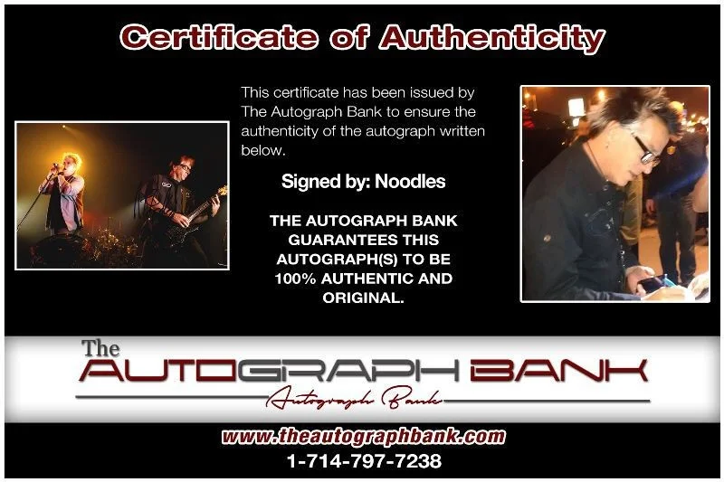 Noodles — Noodles Offspring Authentic signed rock 8x10 photo W/Cert Autographed 1326-a, изображение 2