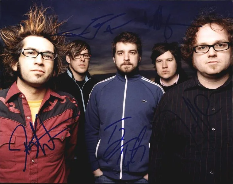 Motion City Soundtrack — Motion City Soundtrack Group Authentic signed 8x10 photo |CERT Autograph 1326-h