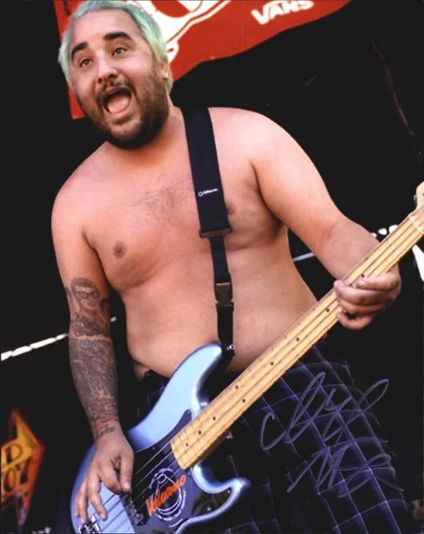 Ian Grushka — Ian Grushka New Found Glory Authentic signed 8x10 photo |CERT Autographed 1326-c