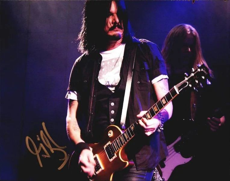 Gilby Clarke — Gilby Clarke Gun N Roses Authentic signed 8x10 photo |CERT Autographed 1326-e