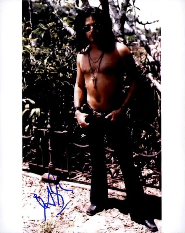 Gilby Clarke — Gilby Clarke Guns N Roses Authentic signed rock 8x10 photo W/Cert Autographed A2