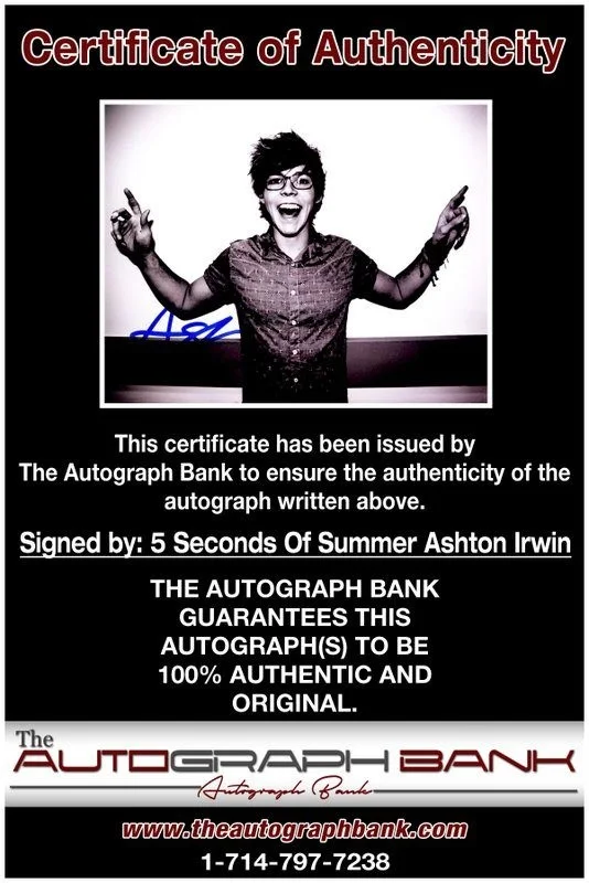 Ashton Irwin — Ashton Irwin 5SOS Authentic signed rock 8x10 photo W/Cert Autographed A1, изображение 2