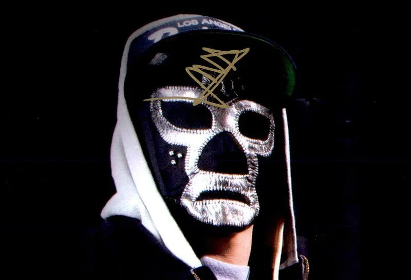 Funny Man — Funny Man Hollywood Undead authentic signed 10x15 photo W/ Certificate B5