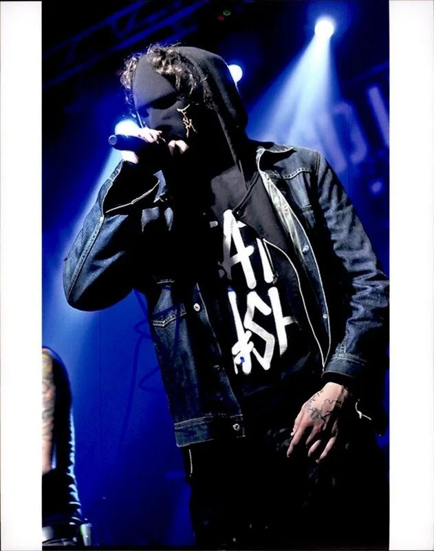 Funny Man — Funny Man Hollywood Undead authentic signed 8x10 photo W/ Certificate A6