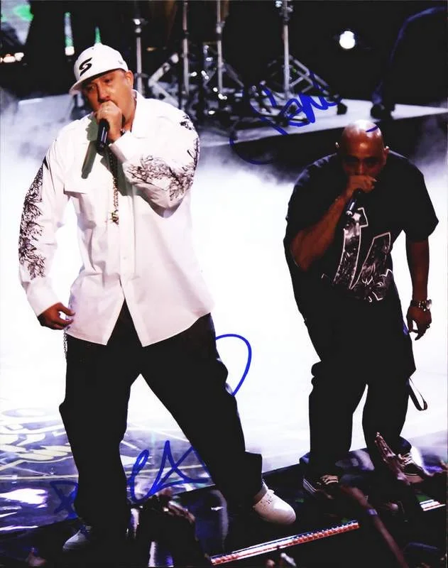 Cypress Hill — Cypress Hill authentic signed rap 8x10 photo W/Certificate Autographed (A00450)