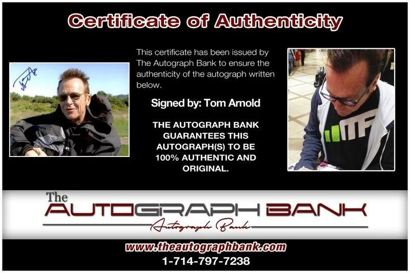 Tom Arnold — Tom Arnold authentic signed celebrity 10x15 photo W/Cert Autographed Y13, изображение 2