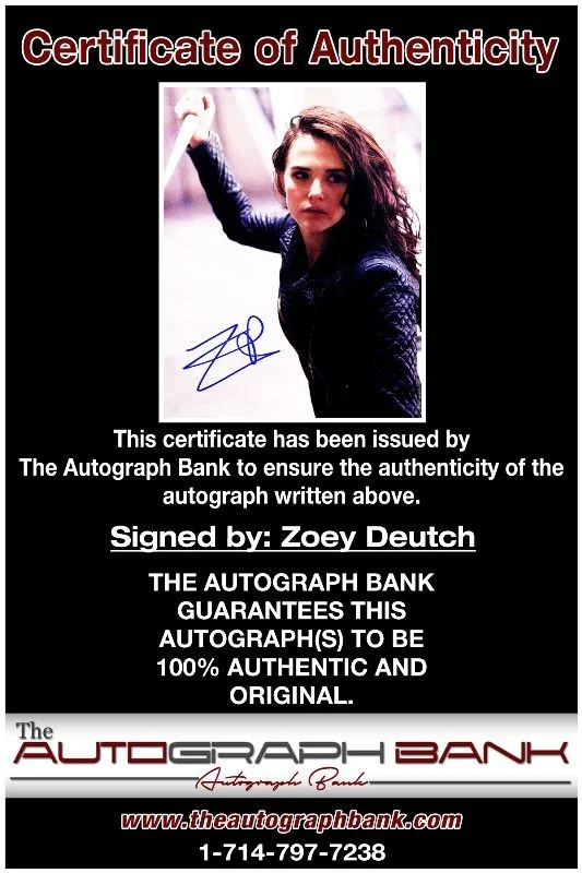 Zoey Deutch — Zoey Deutch authentic signed celebrity 8X10 photo W/Cert Autographed 132516b1, изображение 2