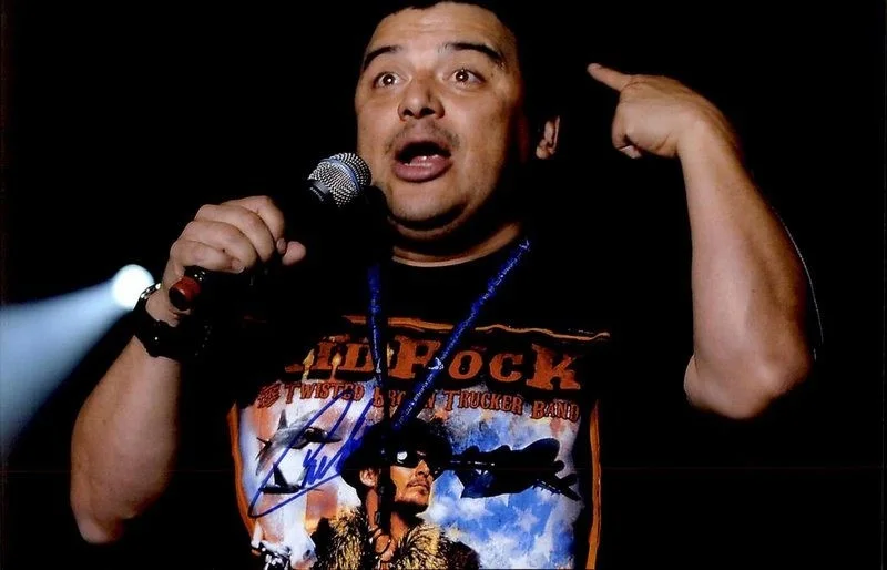 Carlos Mencia — Carlos Mencia authentic signed celebrity 10x15 photo W/Cert Autographed Y14