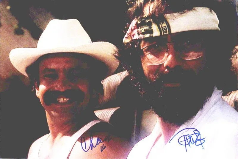 Cheech & Chong — Cheech & Chong authentic signed celebrity 10x15 photo W/Cert Autographed Y1