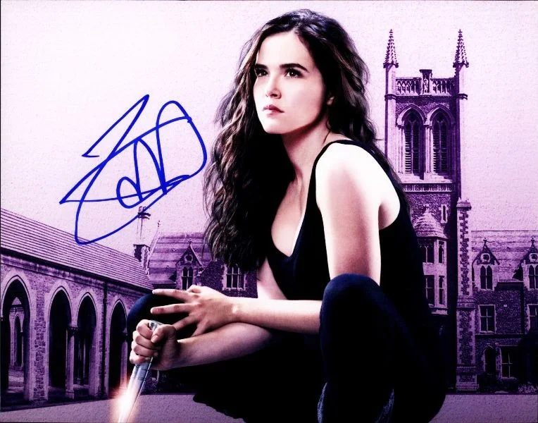 Zoey Deutch — Zoey Deutch authentic signed celebrity 8X10 photo W/Cert Autographed 132516g1