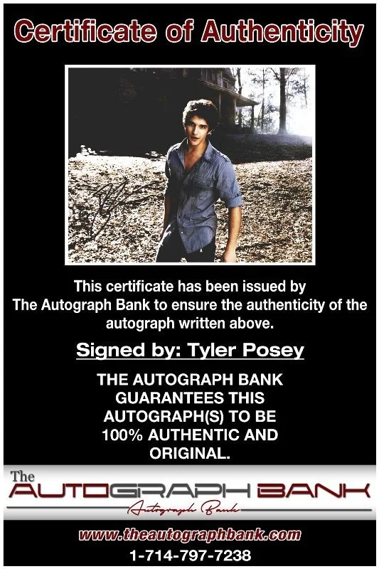 Tyler Posey — Tyler Posey authentic signed celebrity 8X10 photo W/Cert Autographed 132716d1, изображение 2
