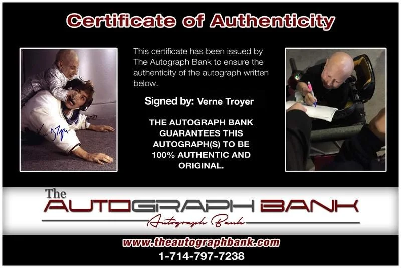 Verne Troyer — Verne Troyer signed celebrity 8x10 photo W/Cert Autograph 0762, image 2