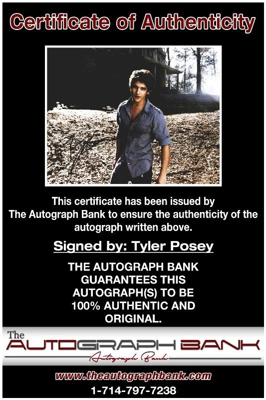 Tyler Posey — Tyler Posey authentic signed celebrity 8X10 photo W/Cert Autographed 132716a1, изображение 2