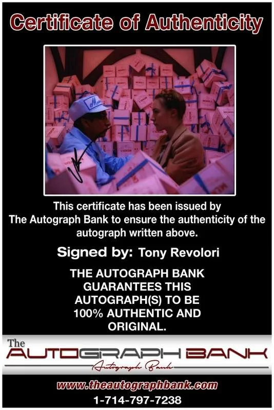 Tony Revolori — Tony Revolori signed celebrity 8x10 photo W/Cert Autograph 0001, изображение 2