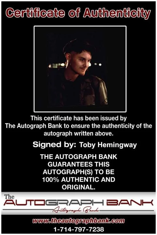 Toby Hemingway — Toby Hemingway signed celebrity 8x10 photo W/Cert Autograph 0739, изображение 2